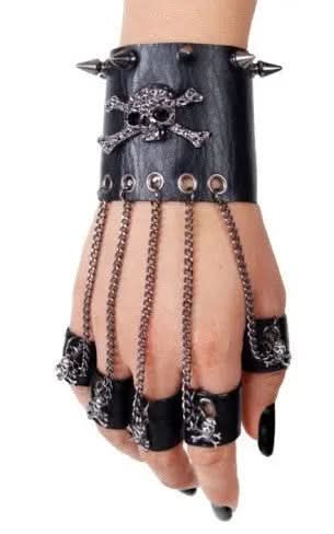 Bracelet "tête de mort" et bagues