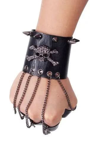 Bracelet "tête de mort" et bagues